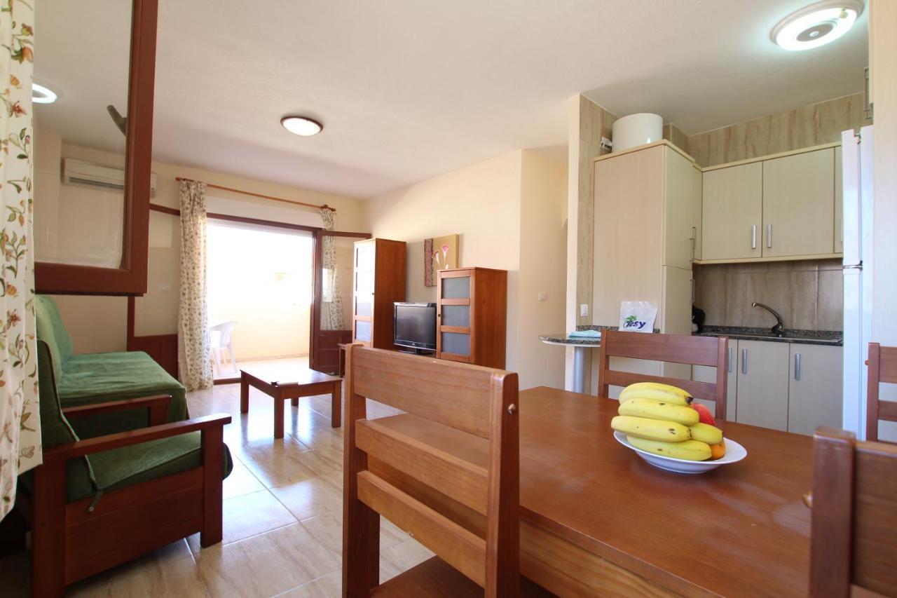 Apartamentos Tesy La Manga del Mar Menor Dış mekan fotoğraf